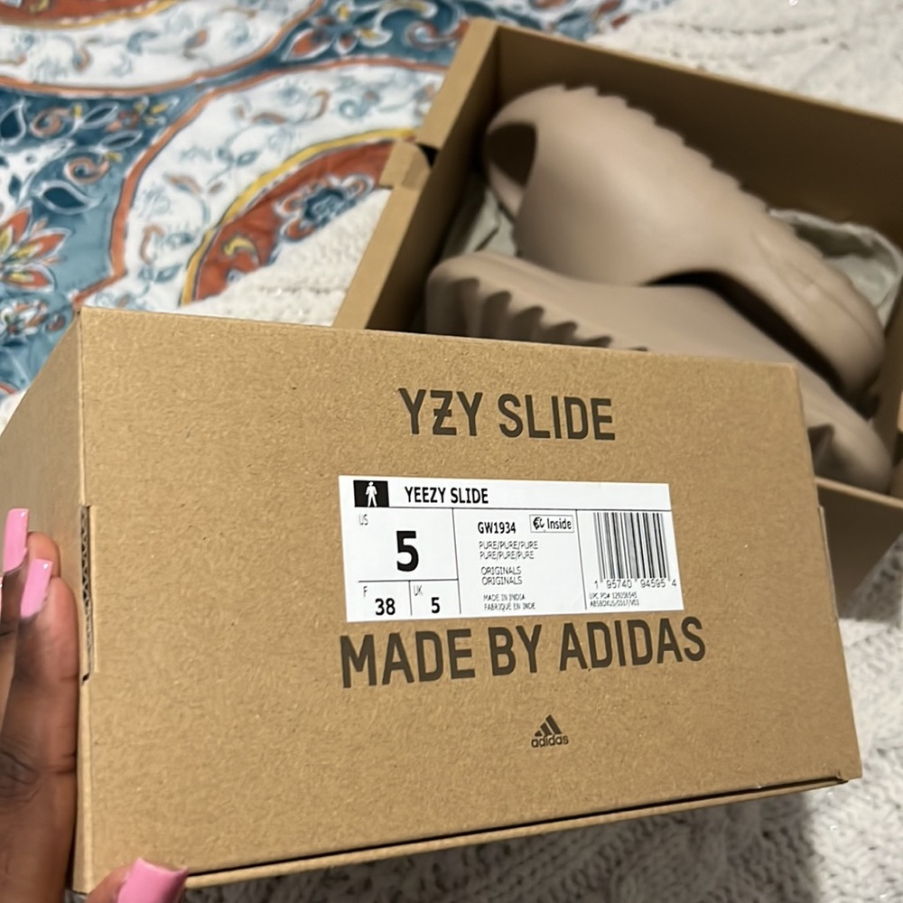 Yezzy Slides Pure - Picture 3 of 4